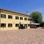 ホテル Venice Airport