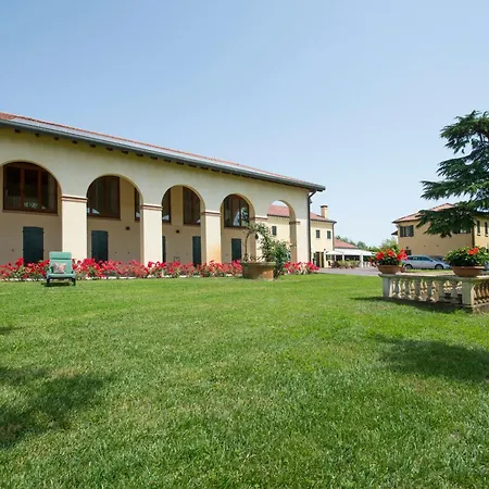 فندق Venice Airport 4*