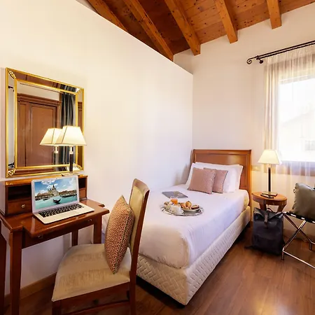 Hotel Venice Airport