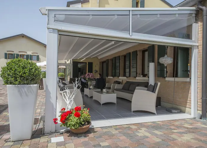 Venice Airport 4* Tessera