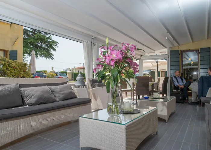 Hotel Venice Airport 4*