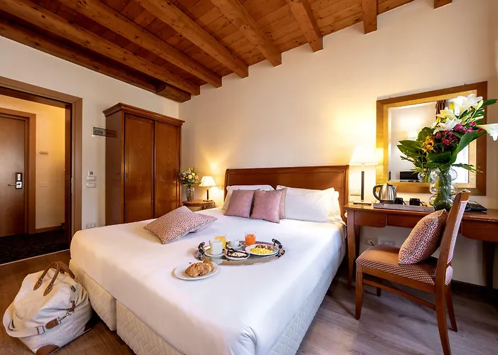 Venice Airport Hotel Tessera