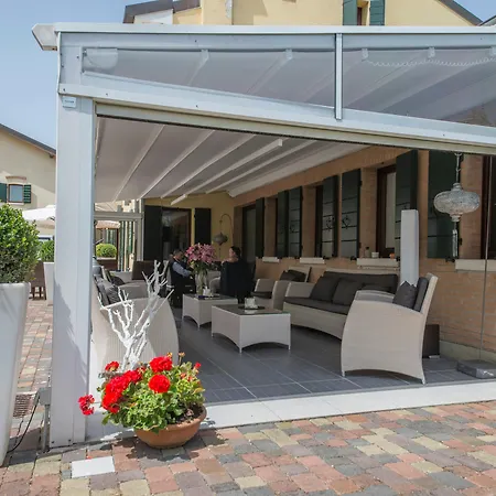 Venice Airport 4* Tessera